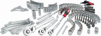 Craftsman 135 deals piece tool set