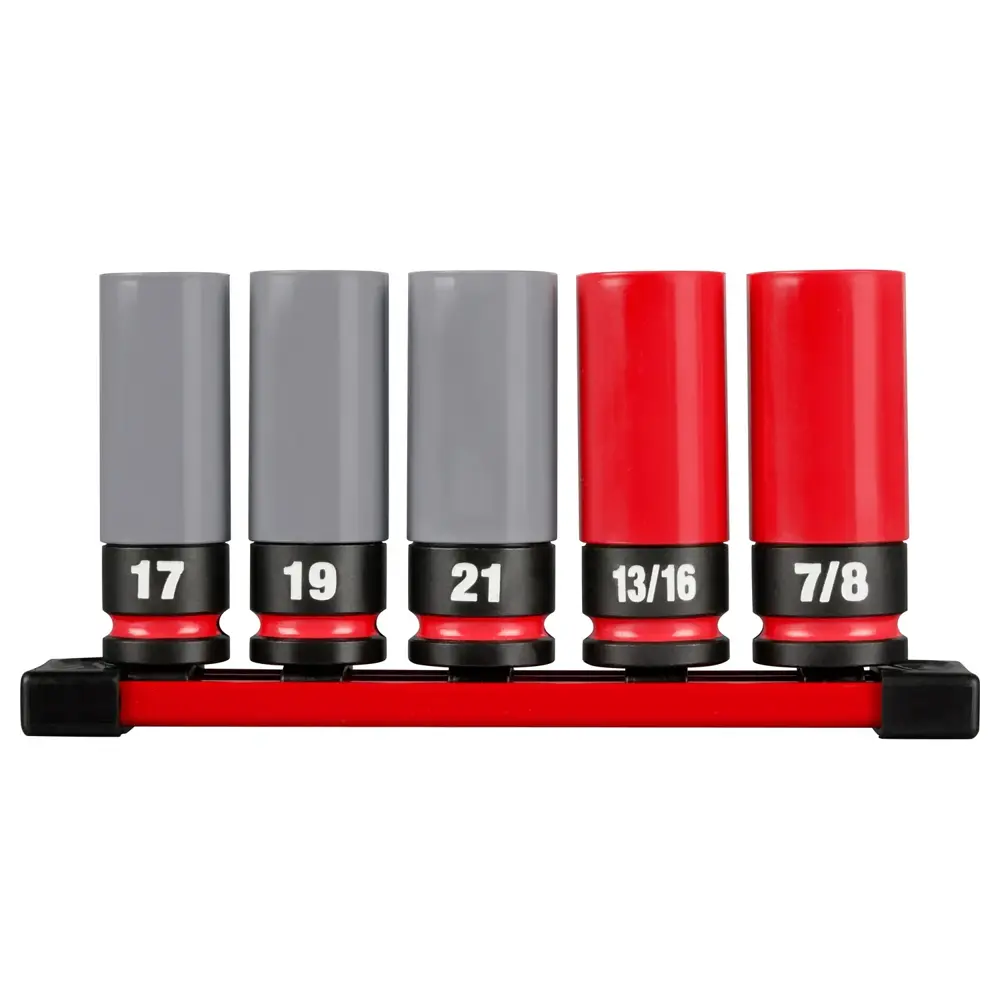 Milwaukee Tool SHOCKWAVE Impact Duty Lug Nut Wheel Socket 1/2 in